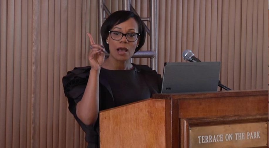 Gallery photo 6 of Liz Faublas Bestselling Author, Motivational Speaker & Host