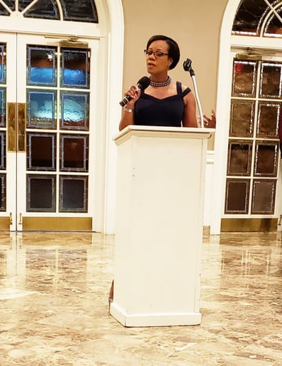 Gallery photo 7 of Liz Faublas Bestselling Author, Motivational Speaker & Host