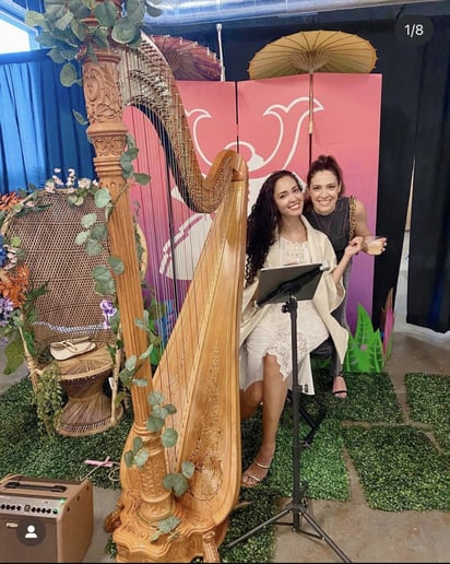Gallery photo 19 of Beste Toparlak, Harpist