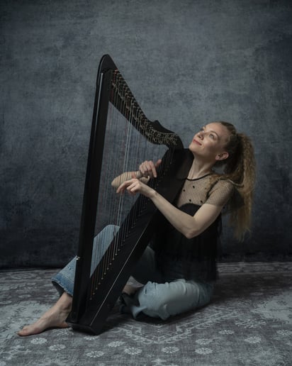 Gallery photo 4 of Harp to Heart