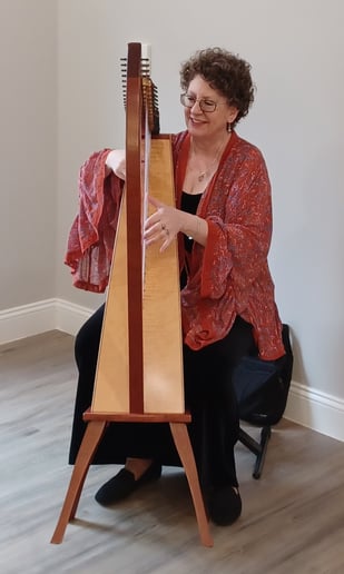 Gallery photo 5 of Harpist-Miriam Shilling