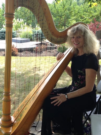 Gallery photo 3 of Harpist for all Occasions