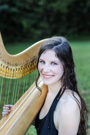 Gallery photo 1 of Harpist Meg