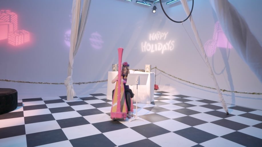 Gallery photo 3 of Erica Messer: Master Harpist for Luxury Events