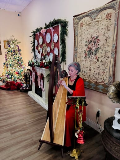 Gallery photo 7 of Harpist/Karolyn Witcher