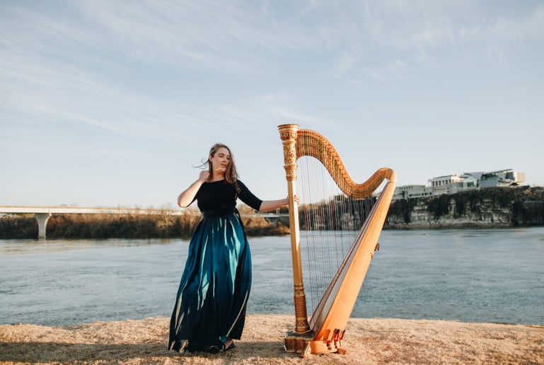 Gallery photo 3 of Kaili Kimbrow, Harpist