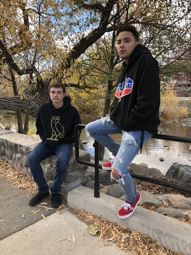 Gallery photo 1 of Harvard & tee.stVrr