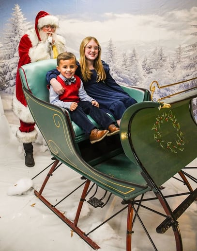 Gallery photo 18 of Harvest Santa
