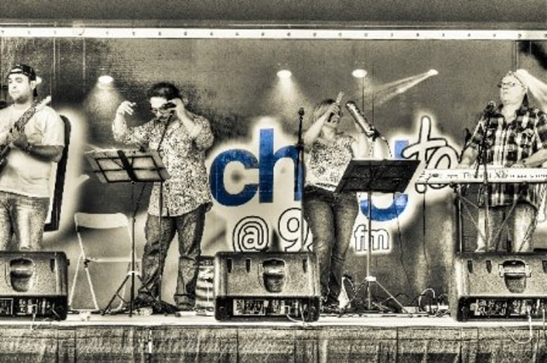 Gallery photo 1 of Havana Express Latin and International Cover band