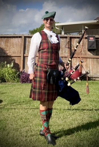 Gallery photo 4 of Have bagpipes, will travel