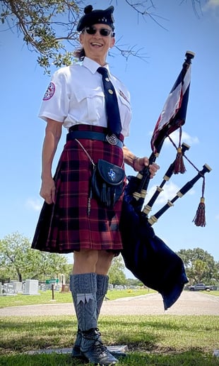 Gallery photo 6 of Have bagpipes, will travel