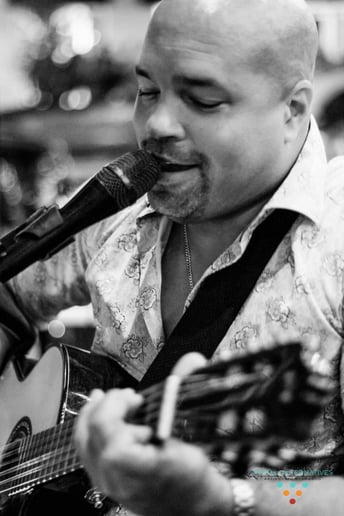 Gallery photo 5 of Havy Rodriguez the Latin Entertainer