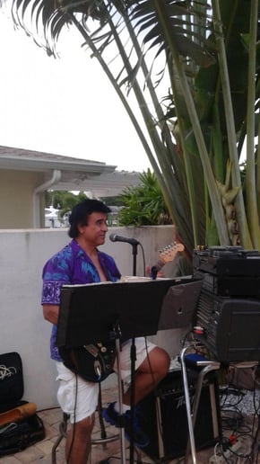 Gallery photo 6 of Waikiki Dancers and Musicians