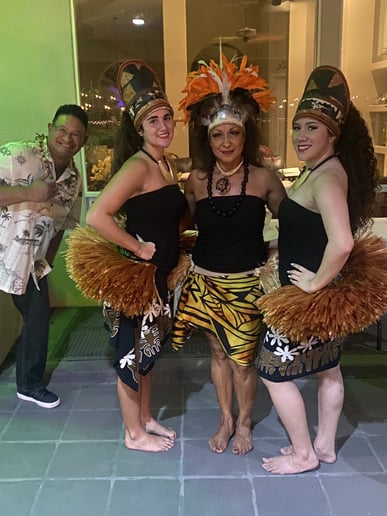 Gallery photo 16 of Hawaiian Dancers & Fire knife Dancers