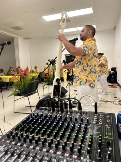 Gallery photo 7 of Hawaii Sound Services