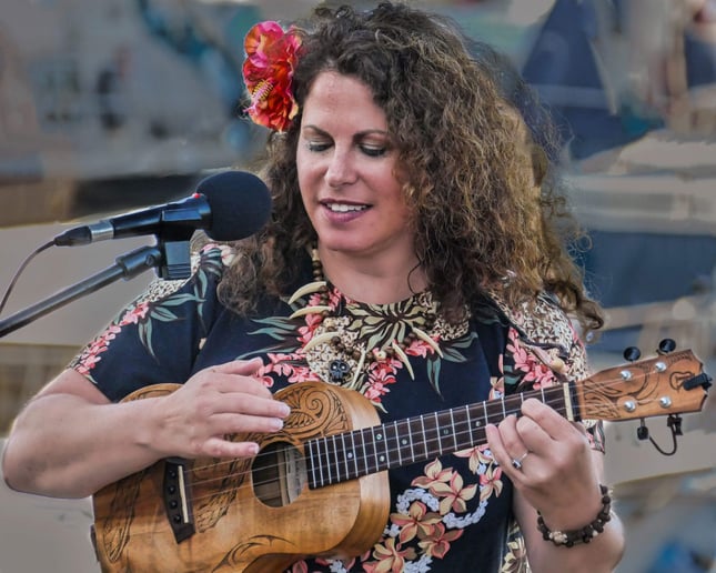 Gallery photo 9 of Jill Martini & The Shrunken Heads