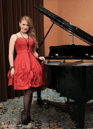 Gallery photo 8 of Hayley Marie