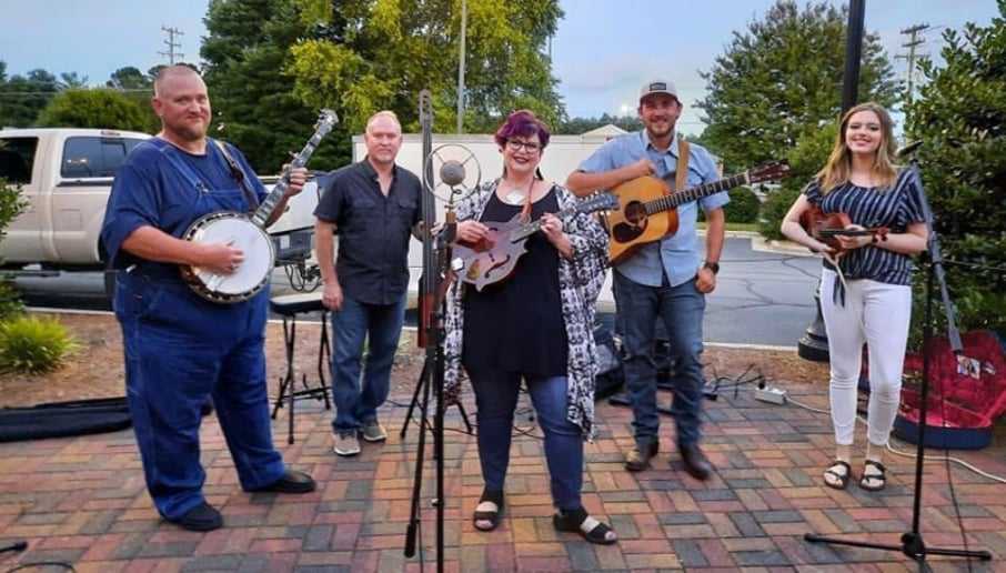 Gallery photo 4 of Hazy Ridge Bluegrass Band