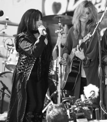 Gallery photo 3 of Heart Love Alive