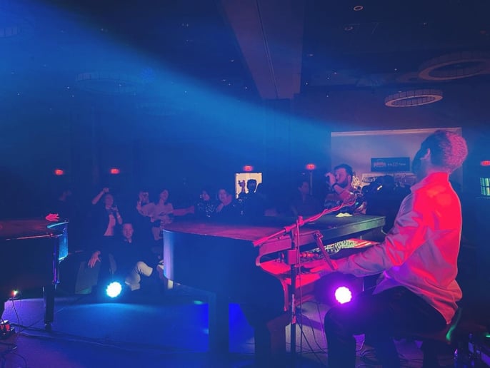 Gallery photo 1 of Adam Heart Entertainment Experience Solo/Band/Dueling