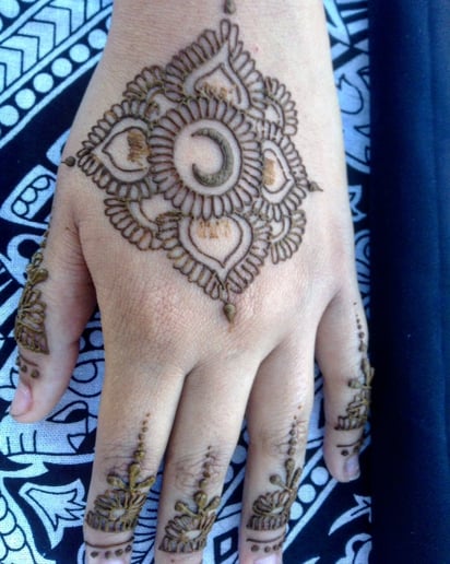 Gallery photo 7 of Intuitive Henna