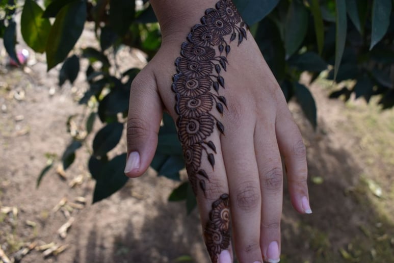 Gallery photo 2 of Intuitive Henna