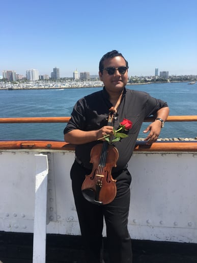 Gallery photo 1 of Hector Gonzalez Violin