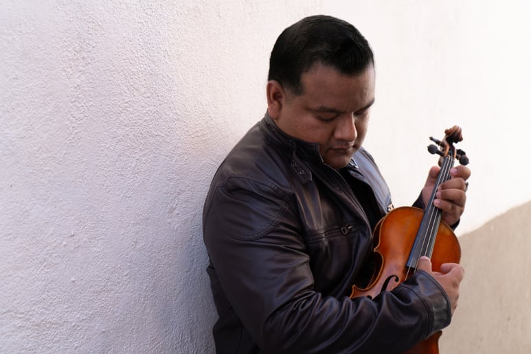 Gallery photo 2 of Hector Gonzalez Violin
