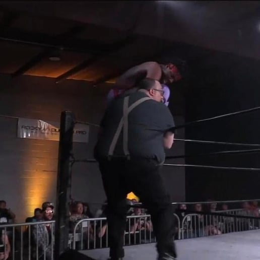 Gallery photo 2 of Heel Stable Entertainment