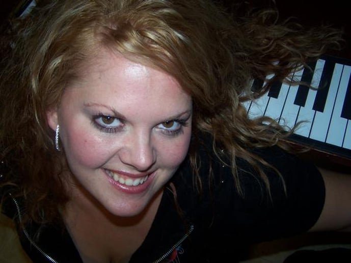 Gallery photo 4 of Heidi Joy Harriss - Professional Singer