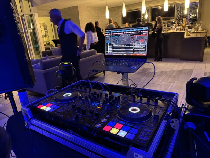 Gallery photo 3 of DJ Greenspin