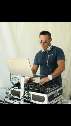 Gallery photo 9 of DJ Greenspin