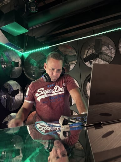 Gallery photo 10 of DJ Greenspin
