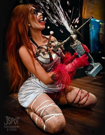 Gallery photo 9 of Hella Hayes Sword Swallower & Fire Eater