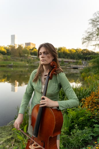 Gallery photo 2 of Hello Cello