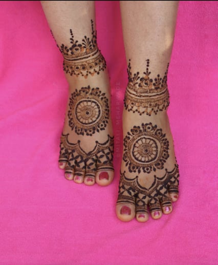 Gallery photo 1 of Henna, Air Brush, facePainting, Workshop