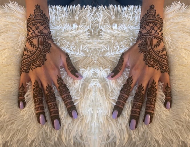 Gallery photo 8 of Henna Art