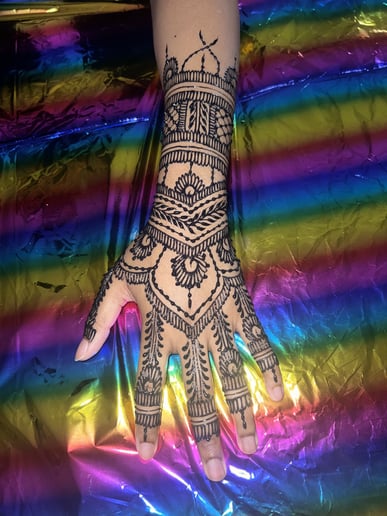Gallery photo 8 of Henna Art
