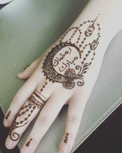 Gallery photo 8 of Henna Art