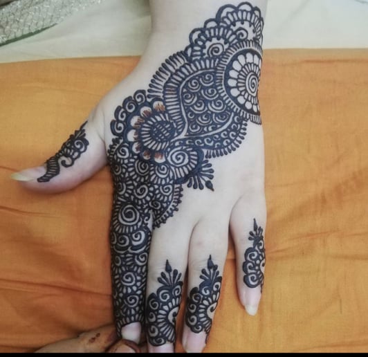 Gallery photo 6 of Henna Art by Maria