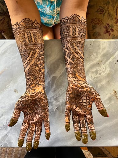 Gallery photo 8 of Henna Artist