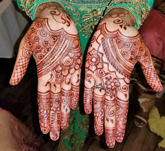Gallery photo 3 of Arva Henna Artist