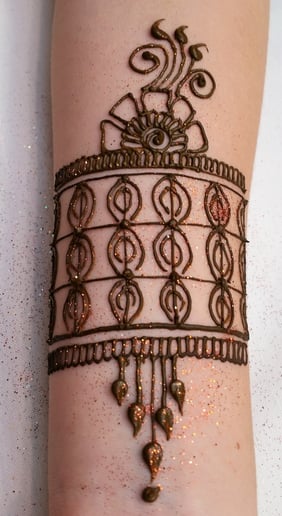 Gallery photo 17 of Arva Henna Artist