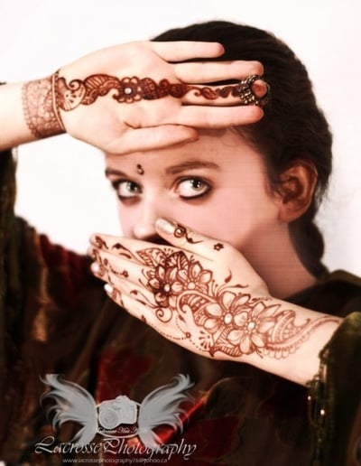 Gallery photo 2 of Henna Artistry