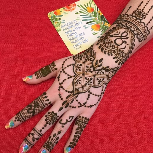 Gallery photo 2 of Henna Chakra (mehendi art)