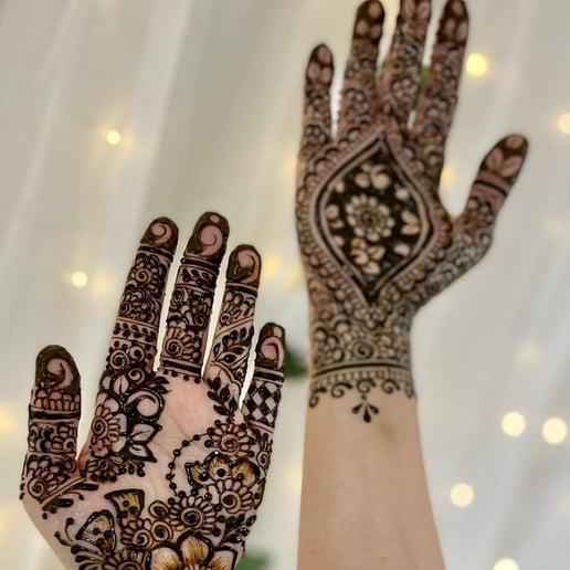 Gallery photo 6 of Henna Chakra (mehendi art)