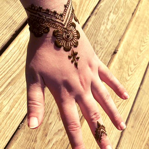 Gallery photo 4 of Henna by Aleena