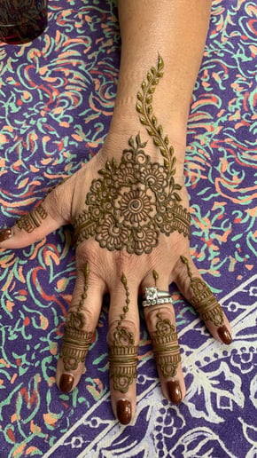 Gallery photo 10 of Henna By Elyse
