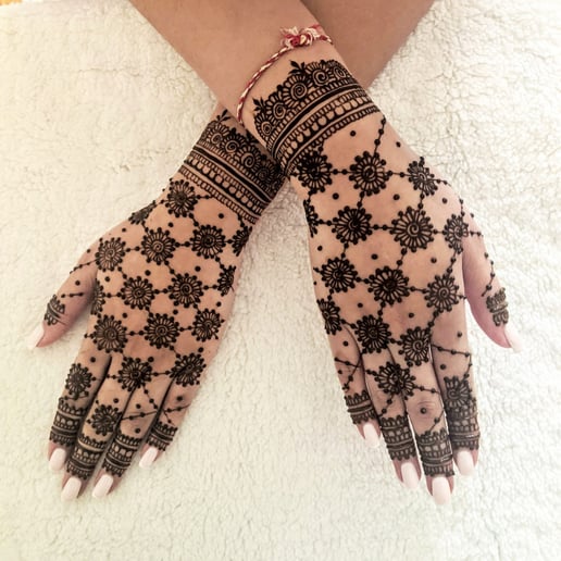 Gallery photo 5 of Henna by Hanna