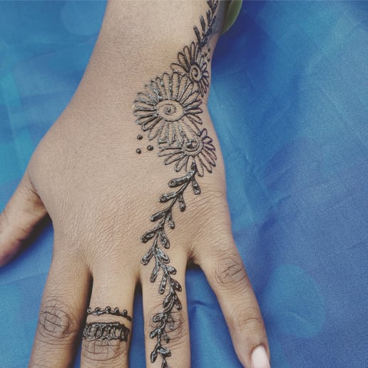 Gallery photo 4 of Henna_By_Hasana